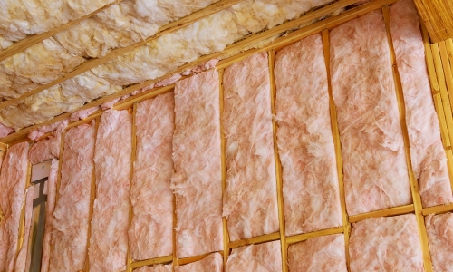 Spray Foam Insulation Vs. Fiberglass Insulation: Kalamazoo Insulation Services